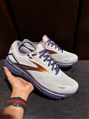 Brooks Ghost 15 Women's Running Shoes Spa Blue Neo Pink Copper size 9.5
